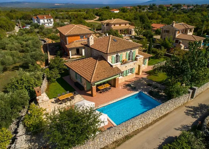 Perla Villa *